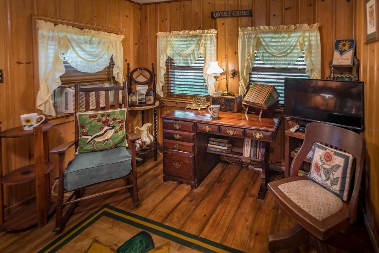 Country Woods Inn Глен-Роуз Экстерьер фото